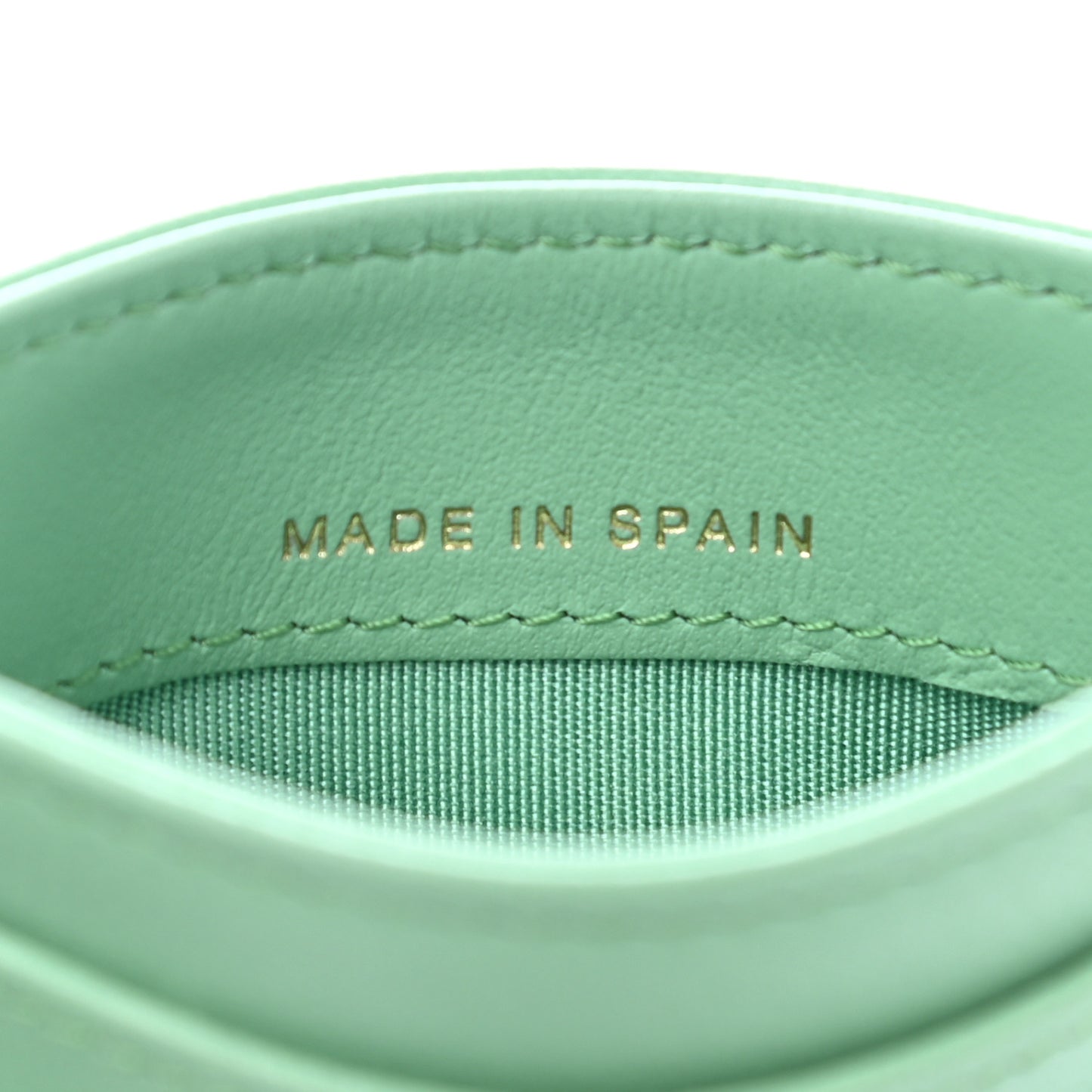 Shiny Goatskin Quilted Chanel 19 Card Holder Green