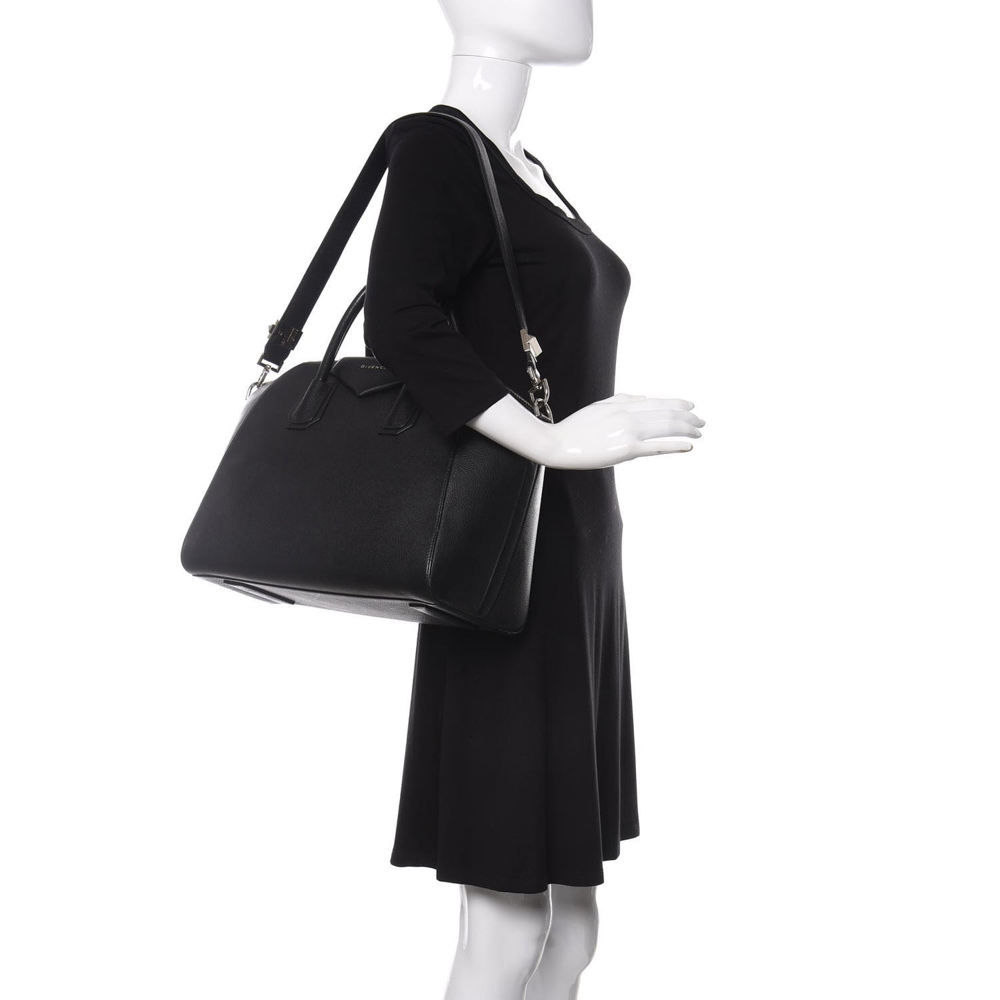 Sugar Goatskin Medium Antigona Black