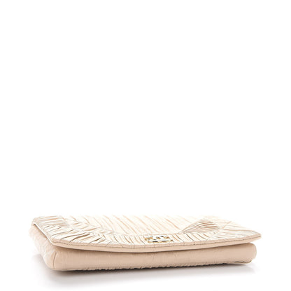 Chanel Crumpled Calfskin Coco Pleats Clutch Light Beige 4 of 7