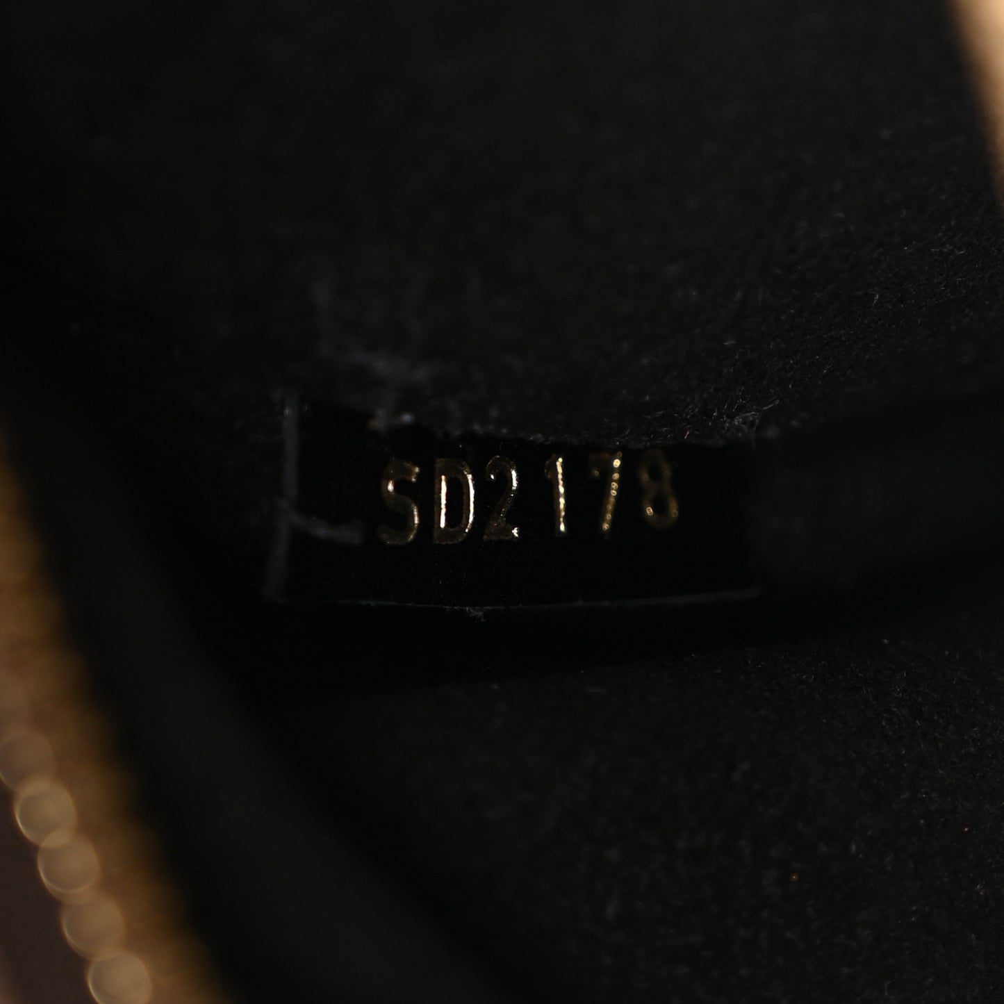Reverse Monogram Pochette Metis