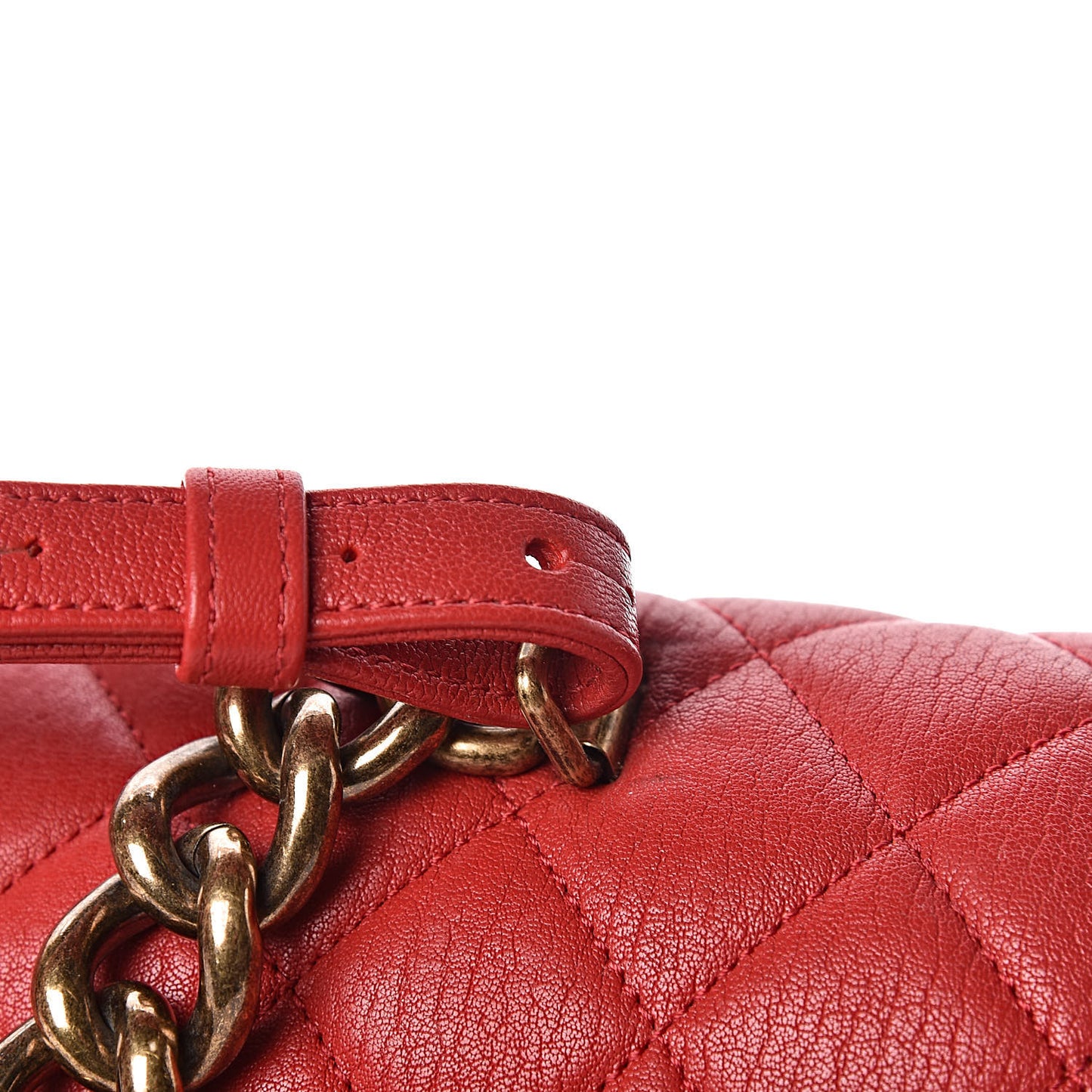 Shiny Sheepskin Quilted Large Trapezio Flap Red