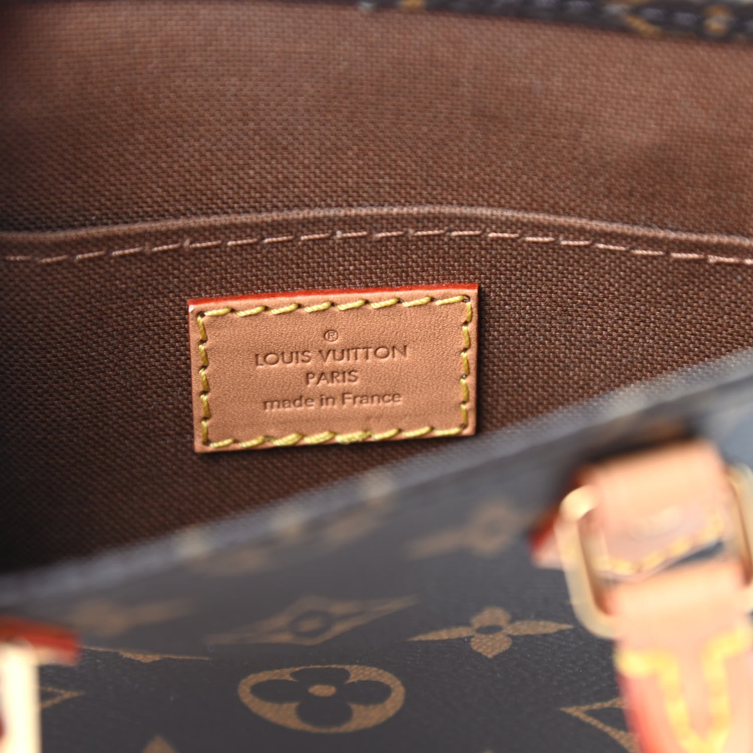 Louis Vuitton Monogram Petit Sac Plat 6 of 9