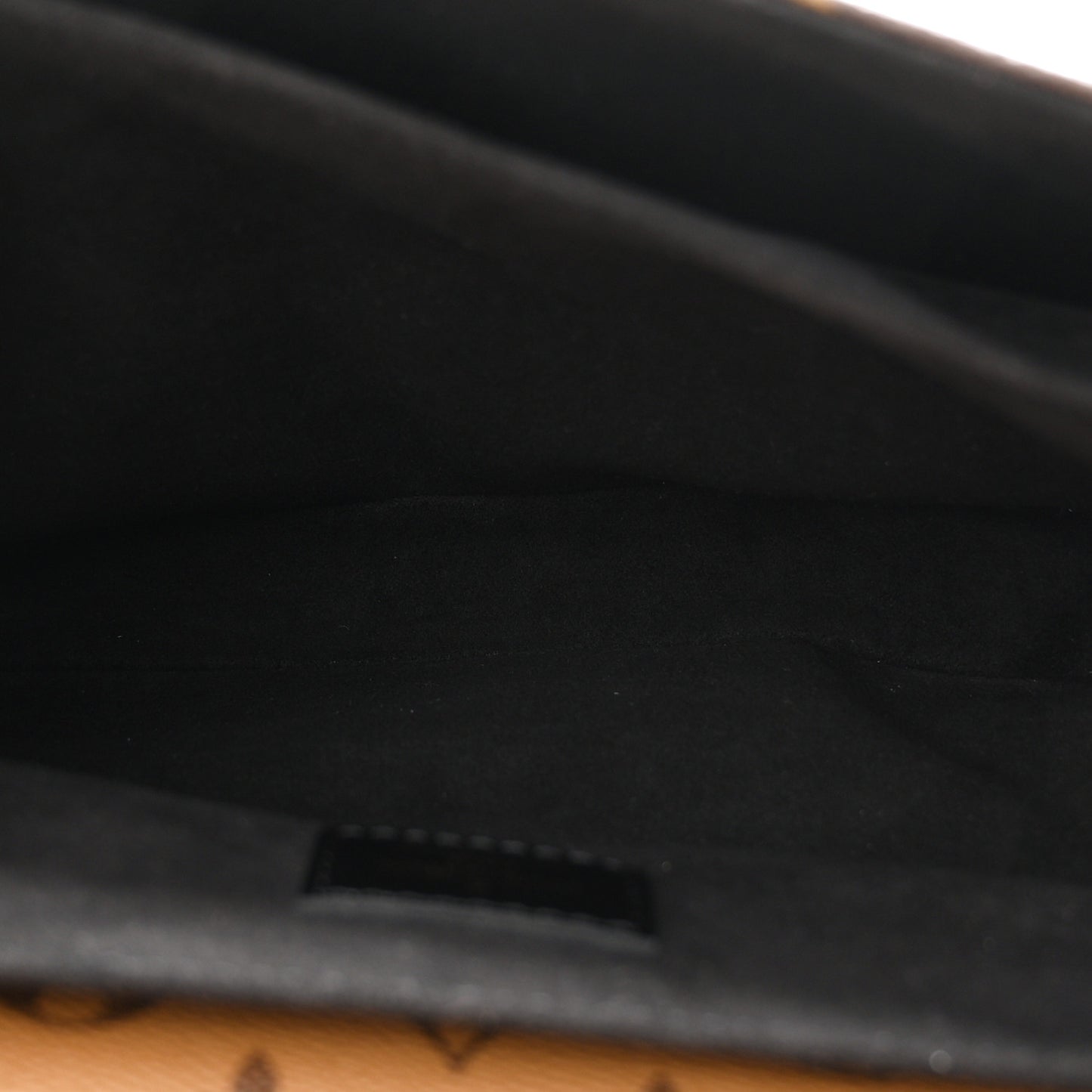 Reverse Monogram Pochette Metis