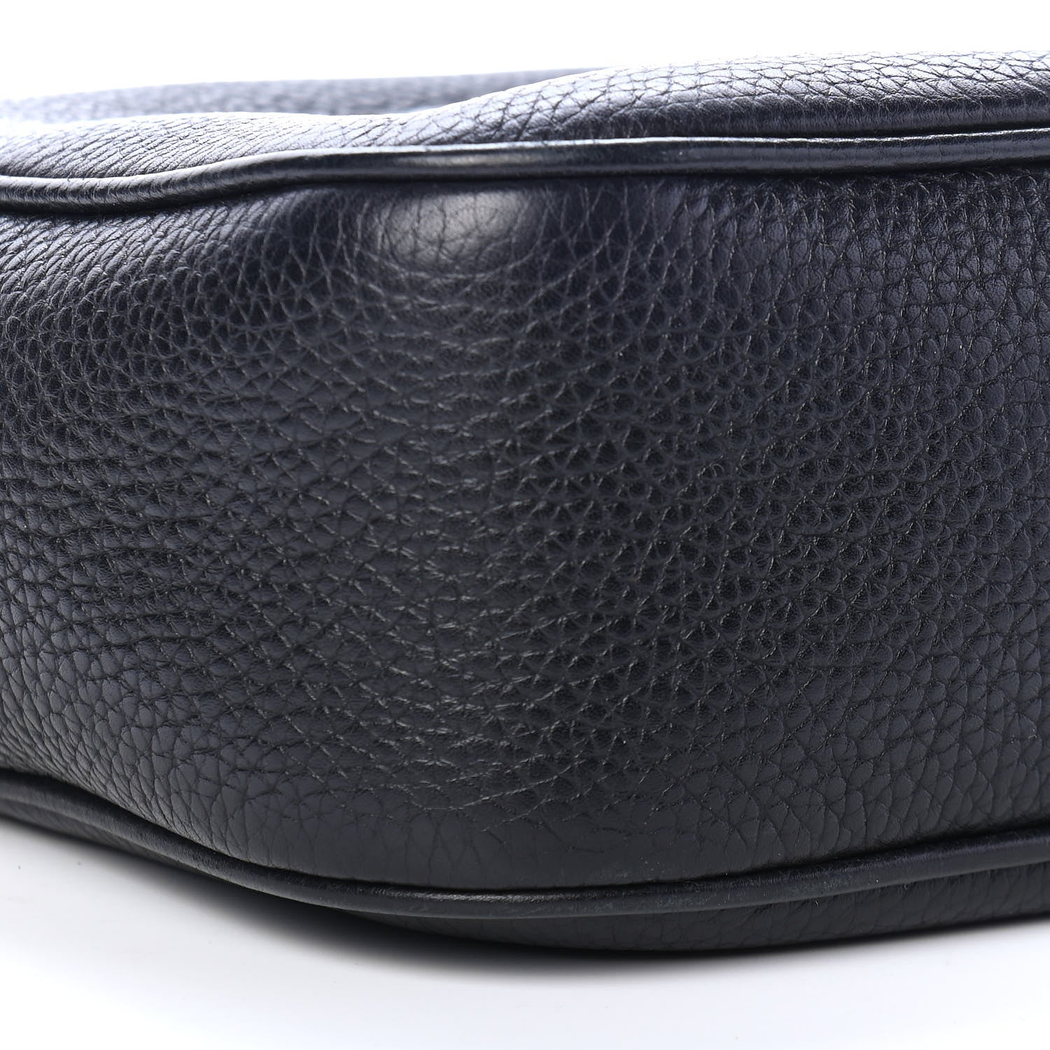 Gucci Pebbled Calfskin Small Soho Disco Bag Black 8 of 9