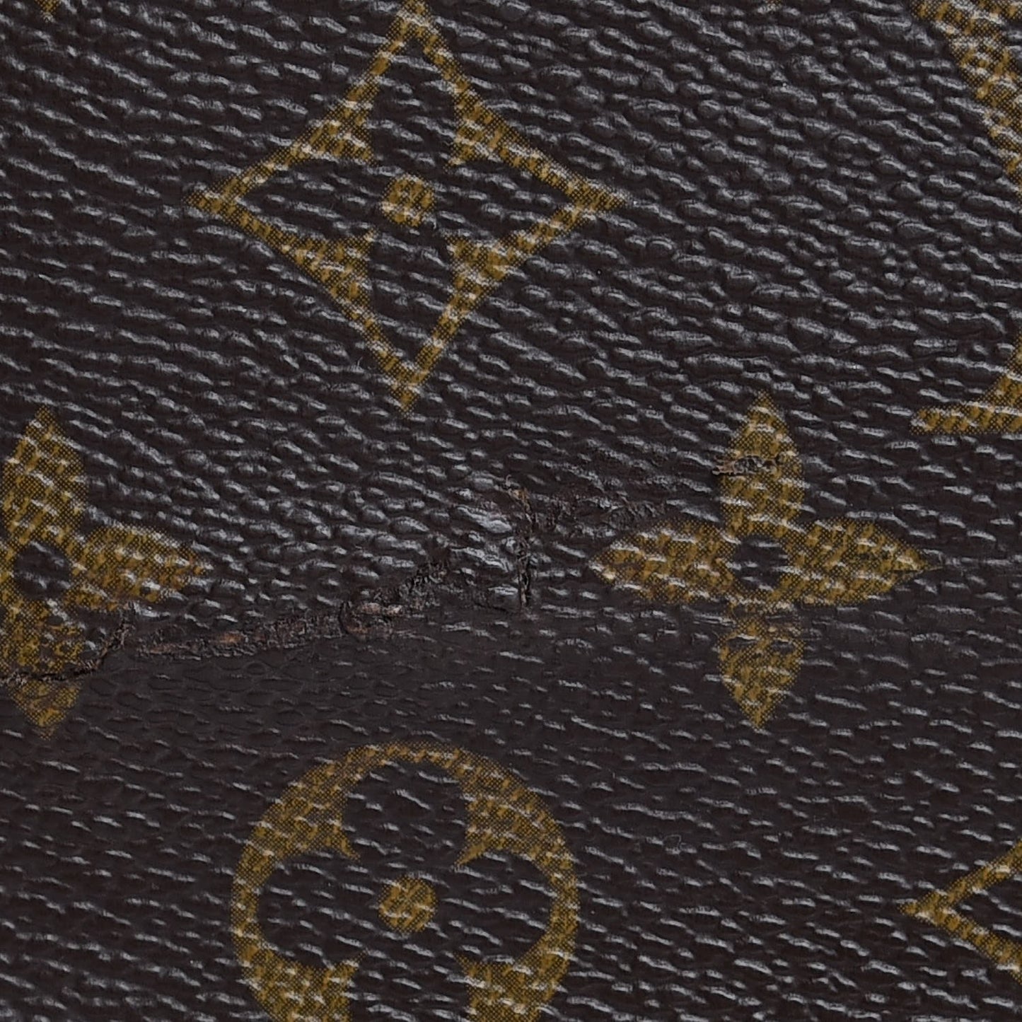Monogram Satellite 65