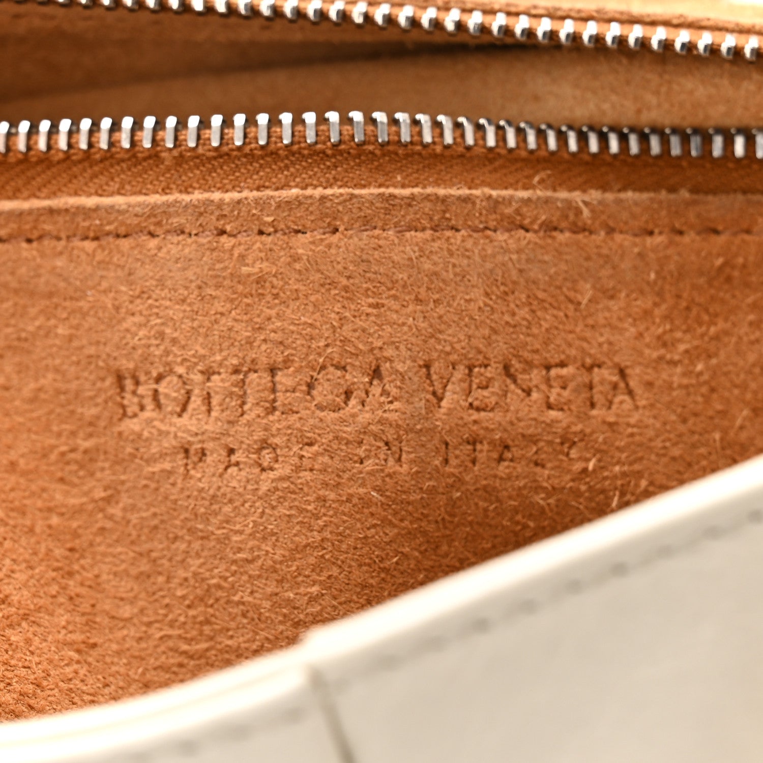 Bottega Veneta Nappa Intreccio The Belt Cassette Bag Plaster 5 of 10
