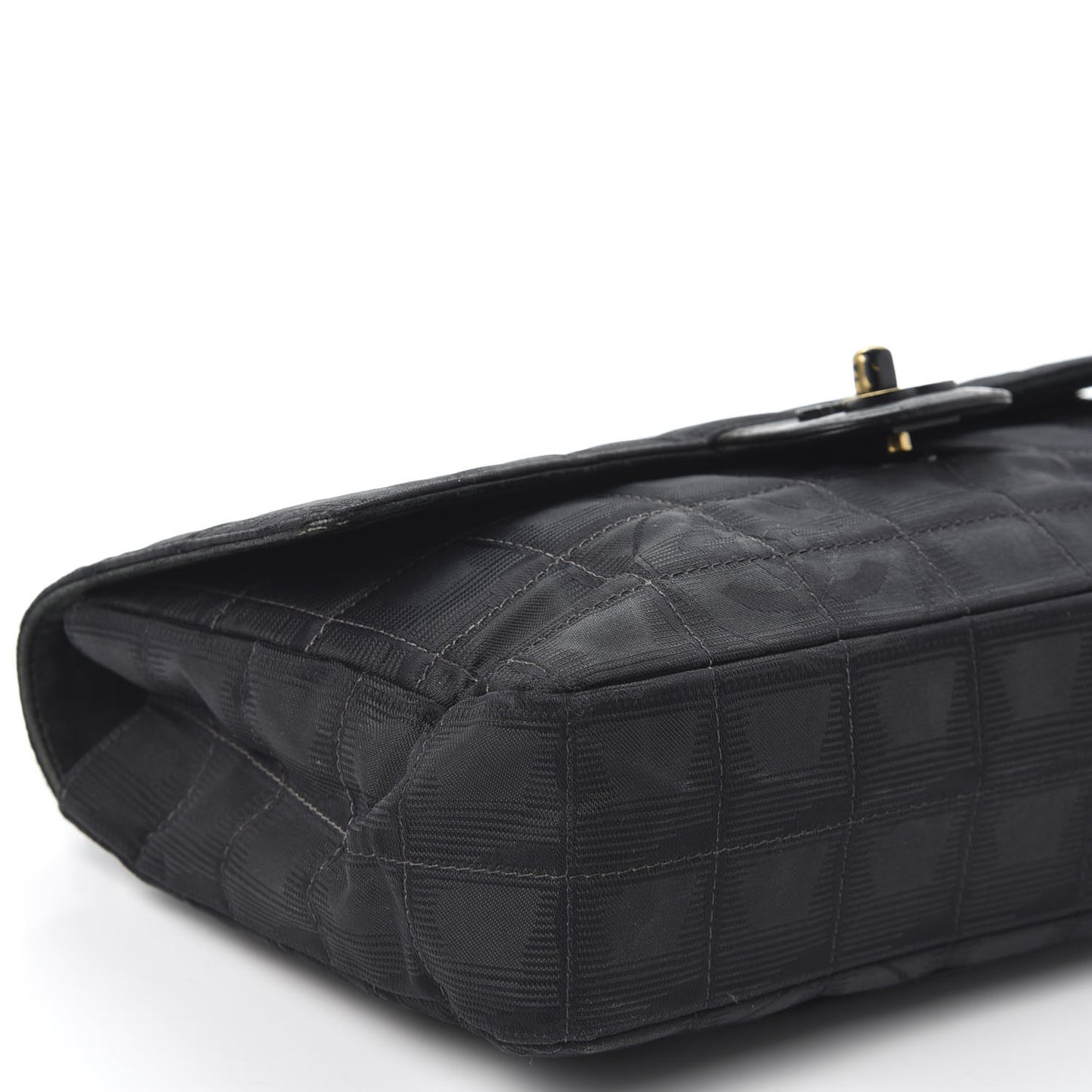 Nylon Medium Travel Flap Black