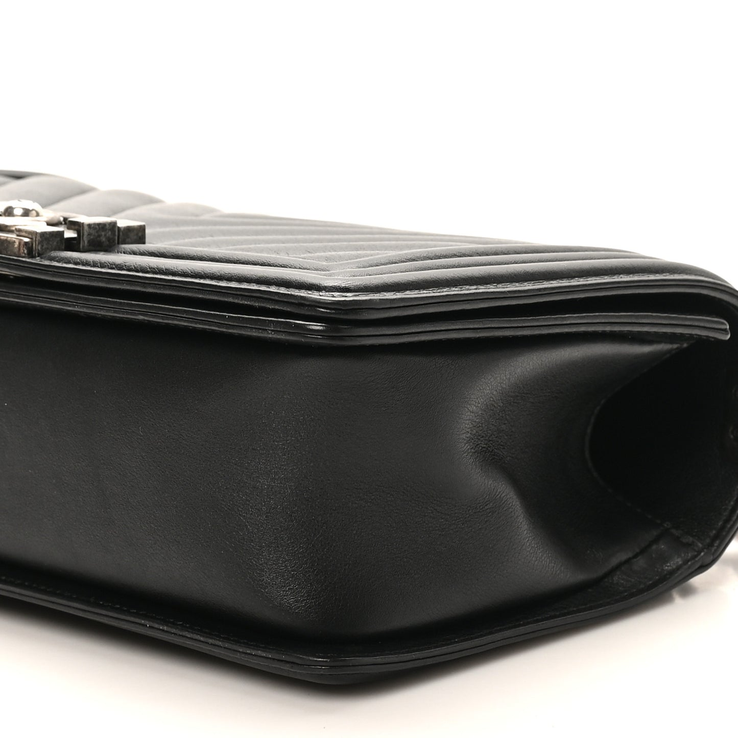 Calfskin Chevron Quilted Medium Boy Flap Black