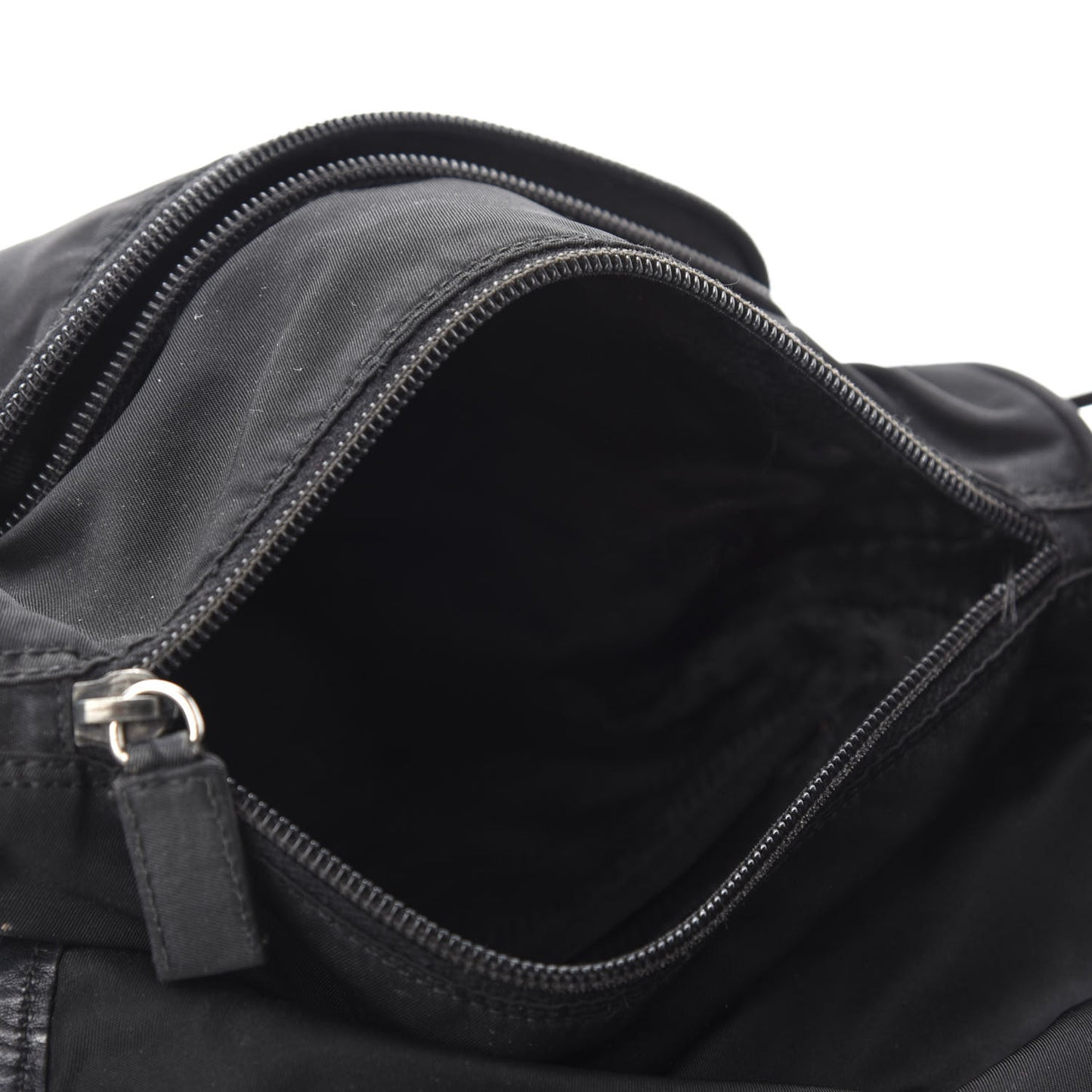Nylon Vela Sport Messenger Bag Black