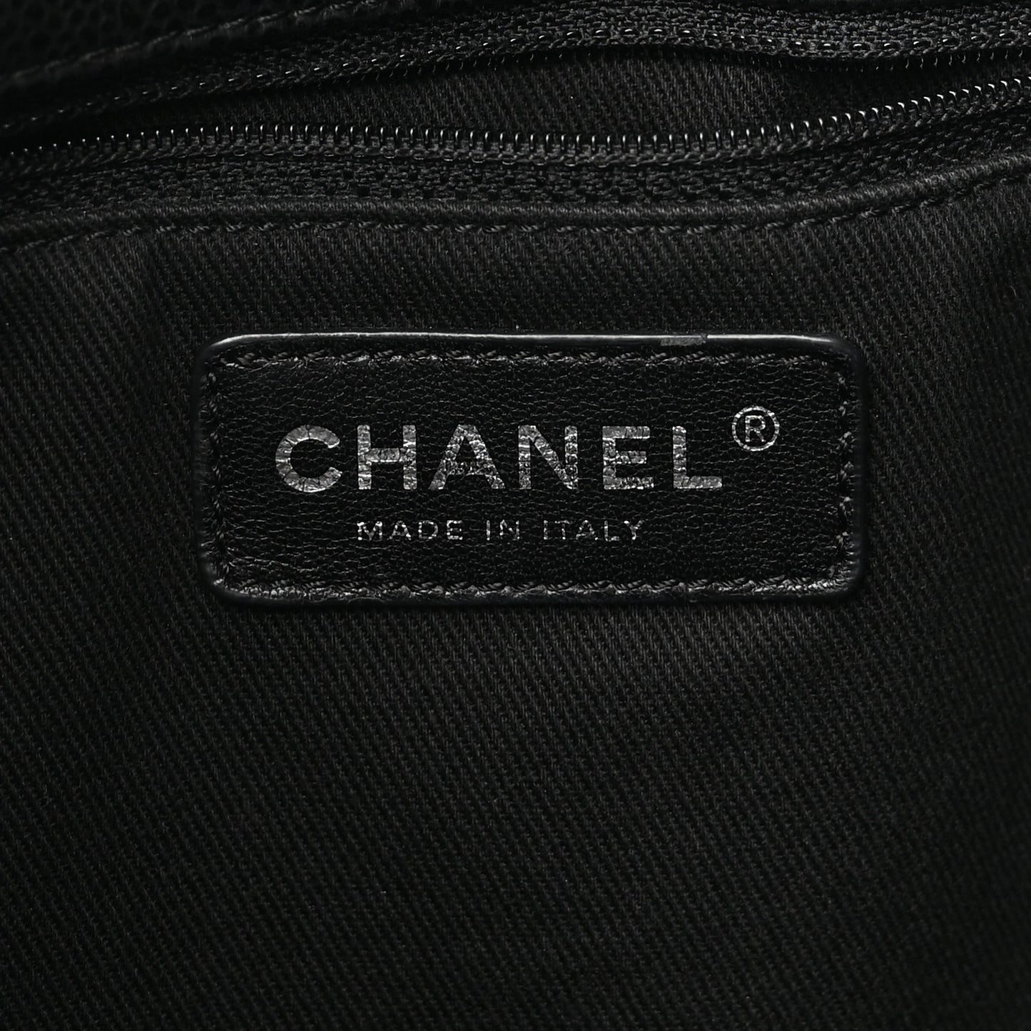 Soft Caviar Large Timeless CC Shoulder Bag Black