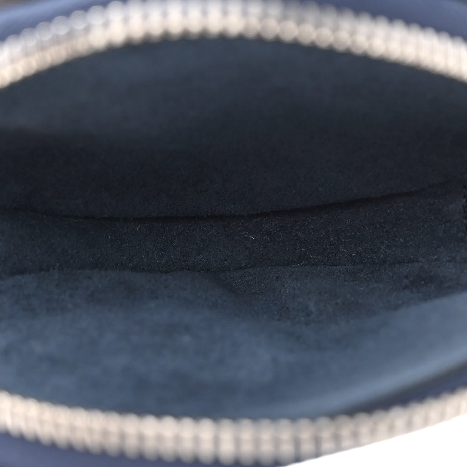Louis Vuitton Mahina Bella Black Bleu Marine 7 of 11