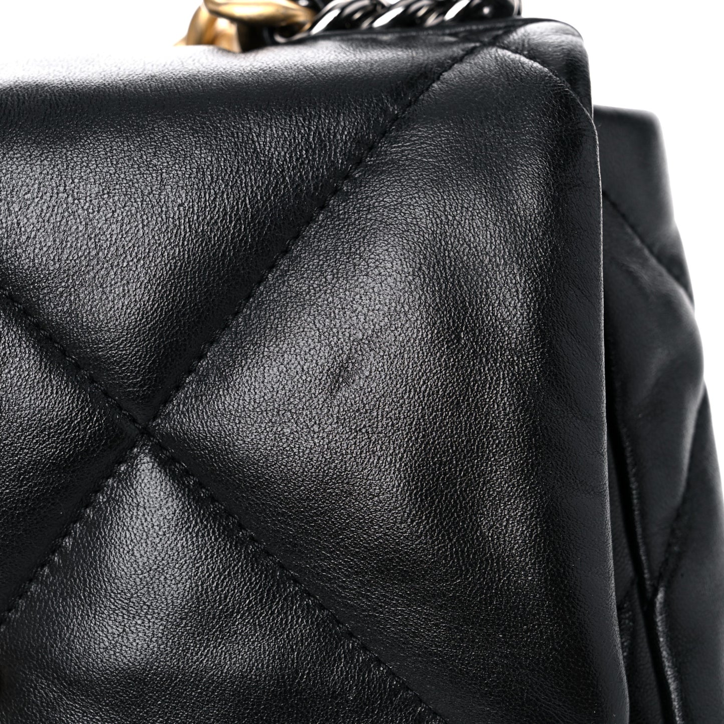 Lambskin Quilted Medium Chanel 19 Flap Black