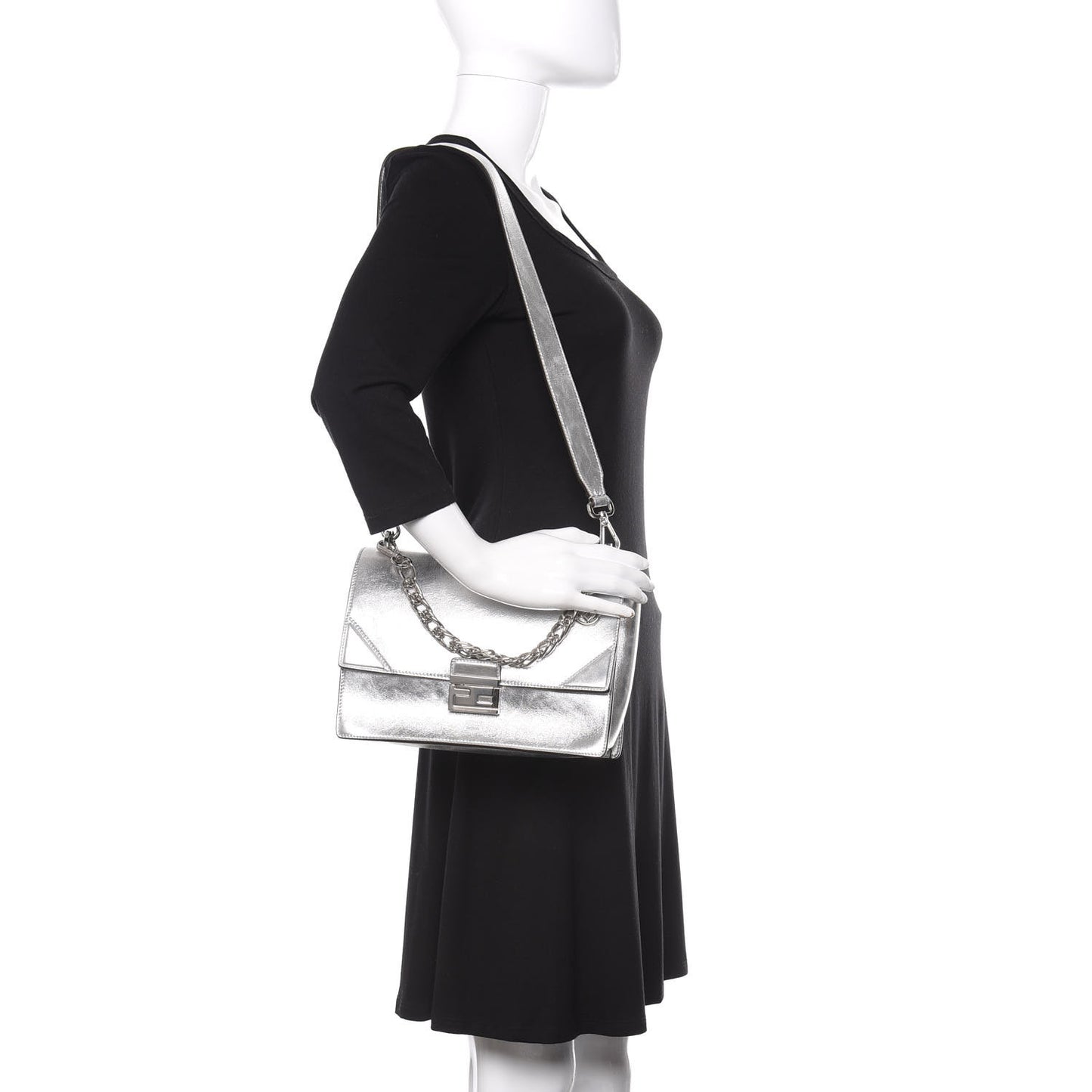 Vitello Catalan Mirror F is Fendi Kan U Shoulder Bag Argento