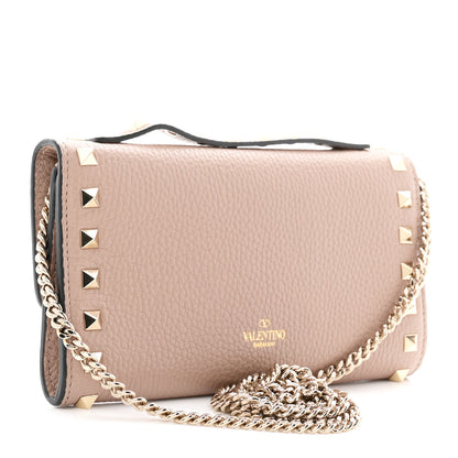Valentino Garavani Pebbled Calfskin Rockstud Flip Lock Wallet On Chain Poudre 3 of 10