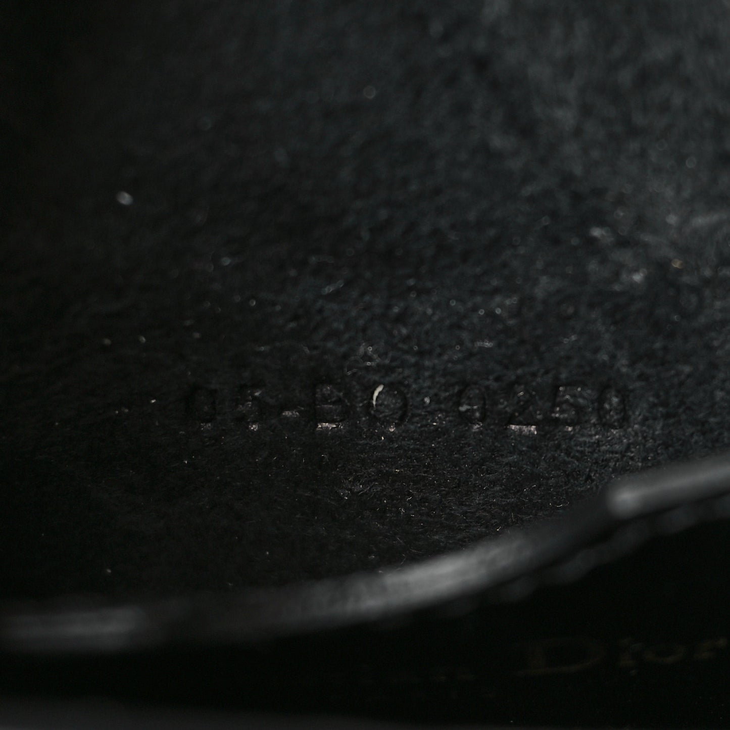 Box Calfskin Medium Bobby Flap Black