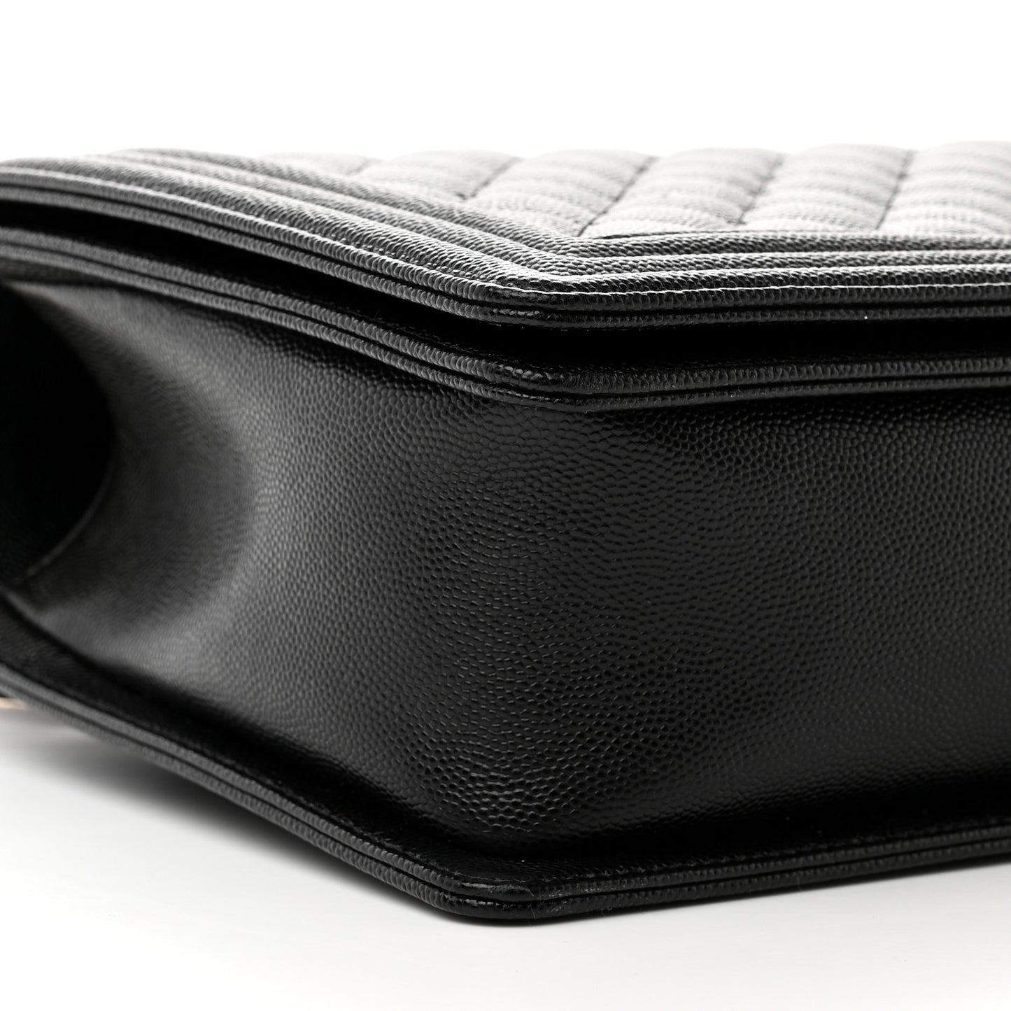 Caviar Quilted New Medium Boy Flap Black