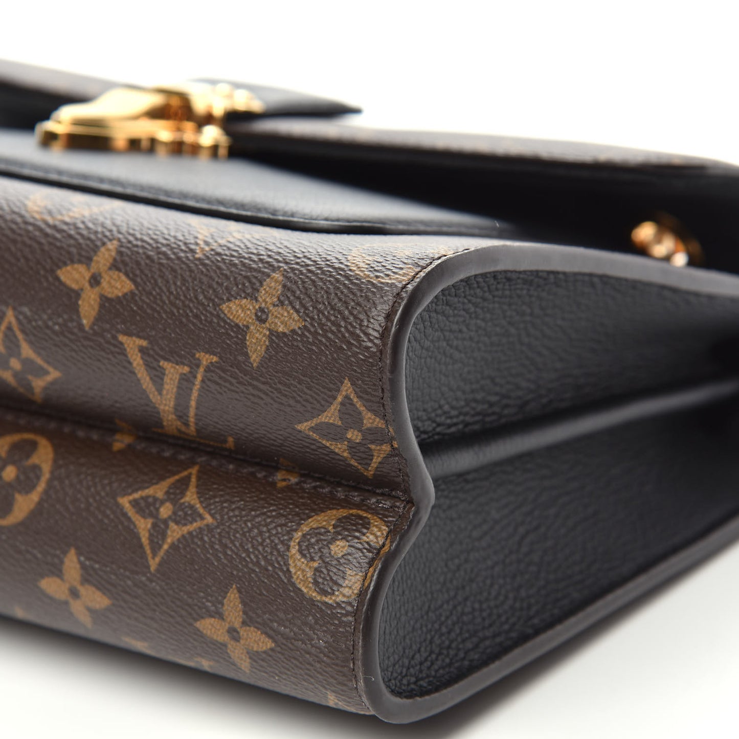 Monogram Victoire Black