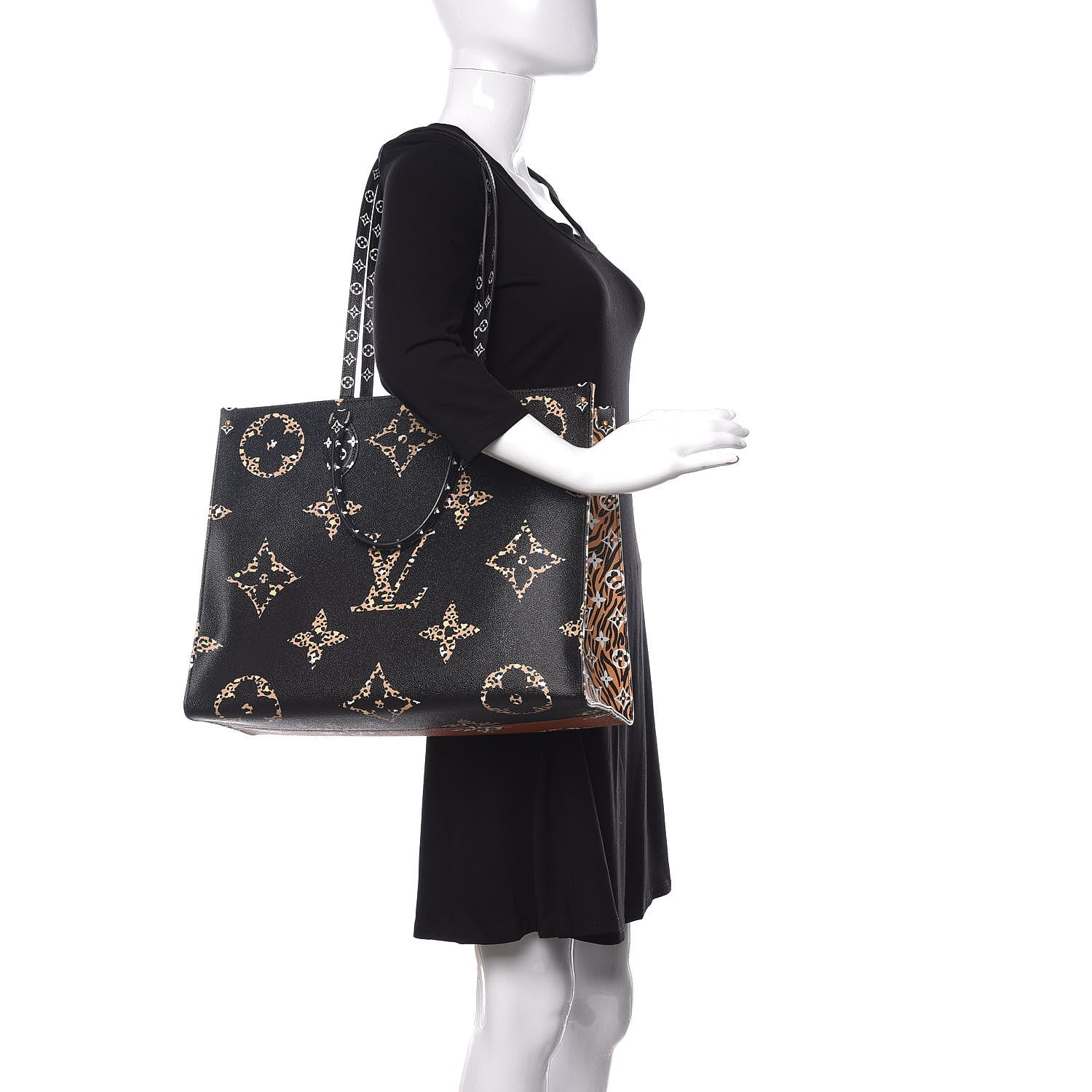 Louis Vuitton Monogram Giant Jungle Onthego GM Black 2 of 9