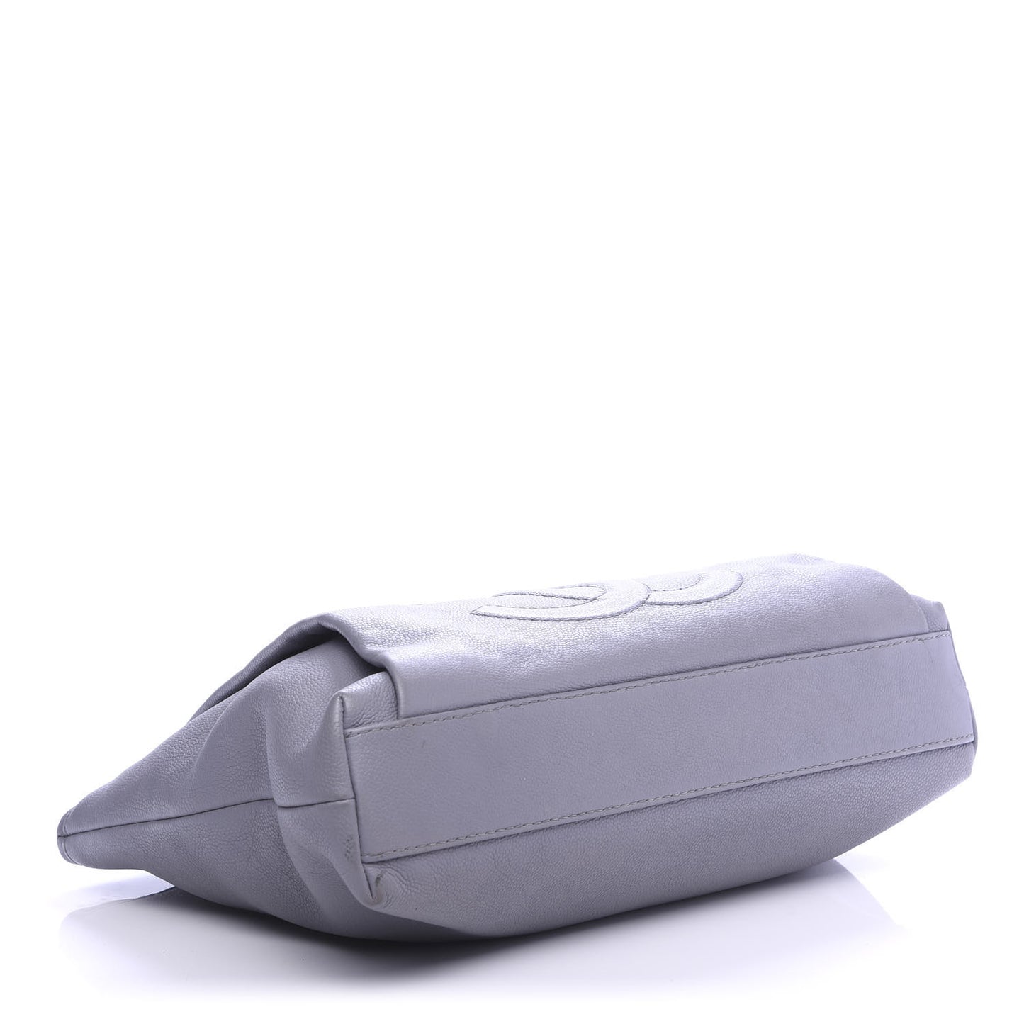 Caviar Large CC Tuck Tote Grey