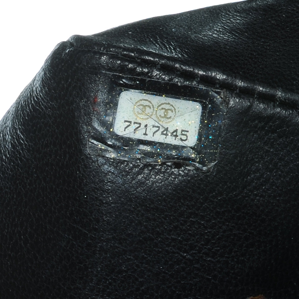 Patent Medallion Tote Black