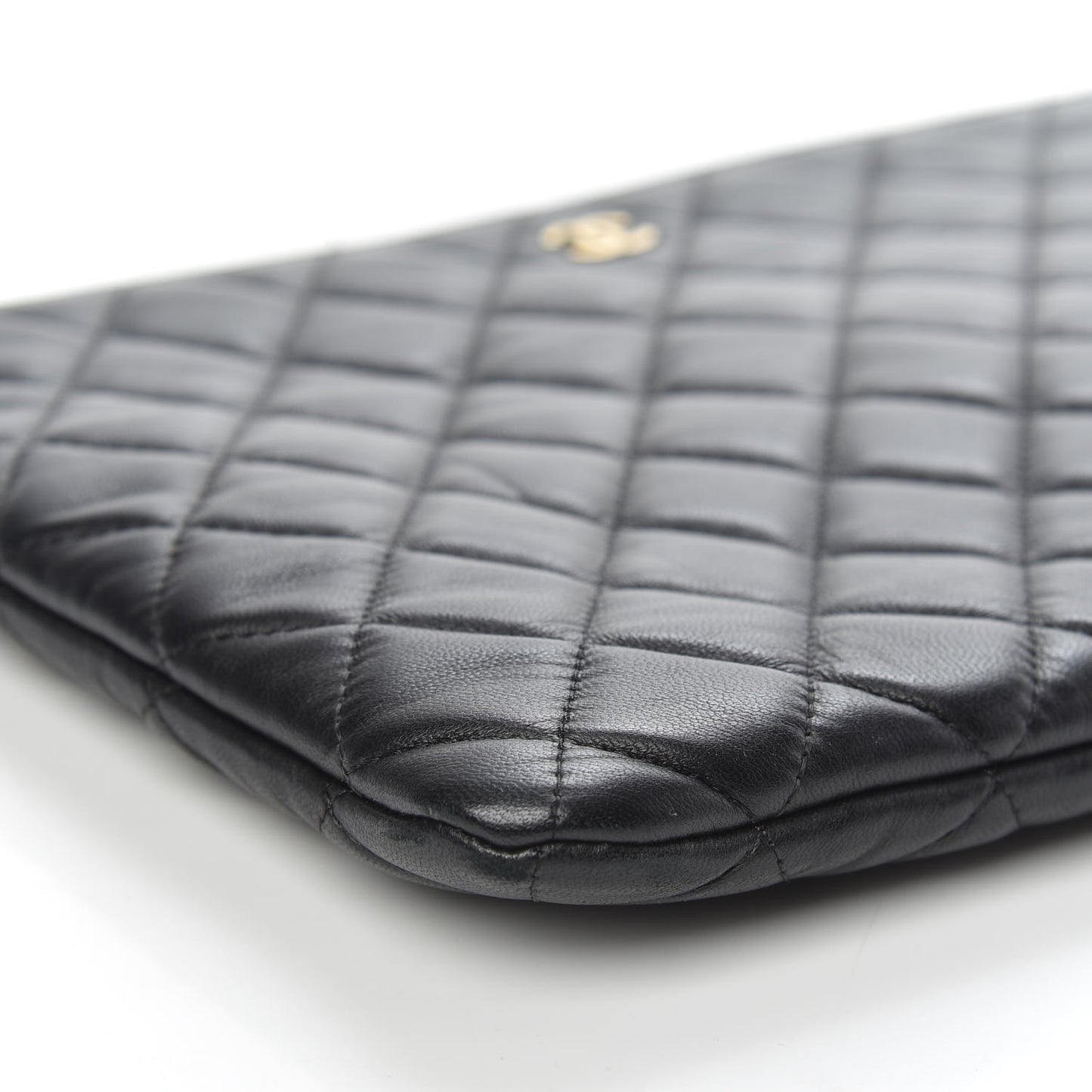 Lambskin Quilted Medium Cosmetic Case Black