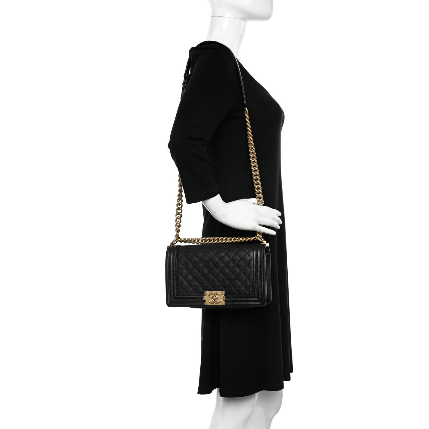 Caviar Quilted Medium Boy Flap Black