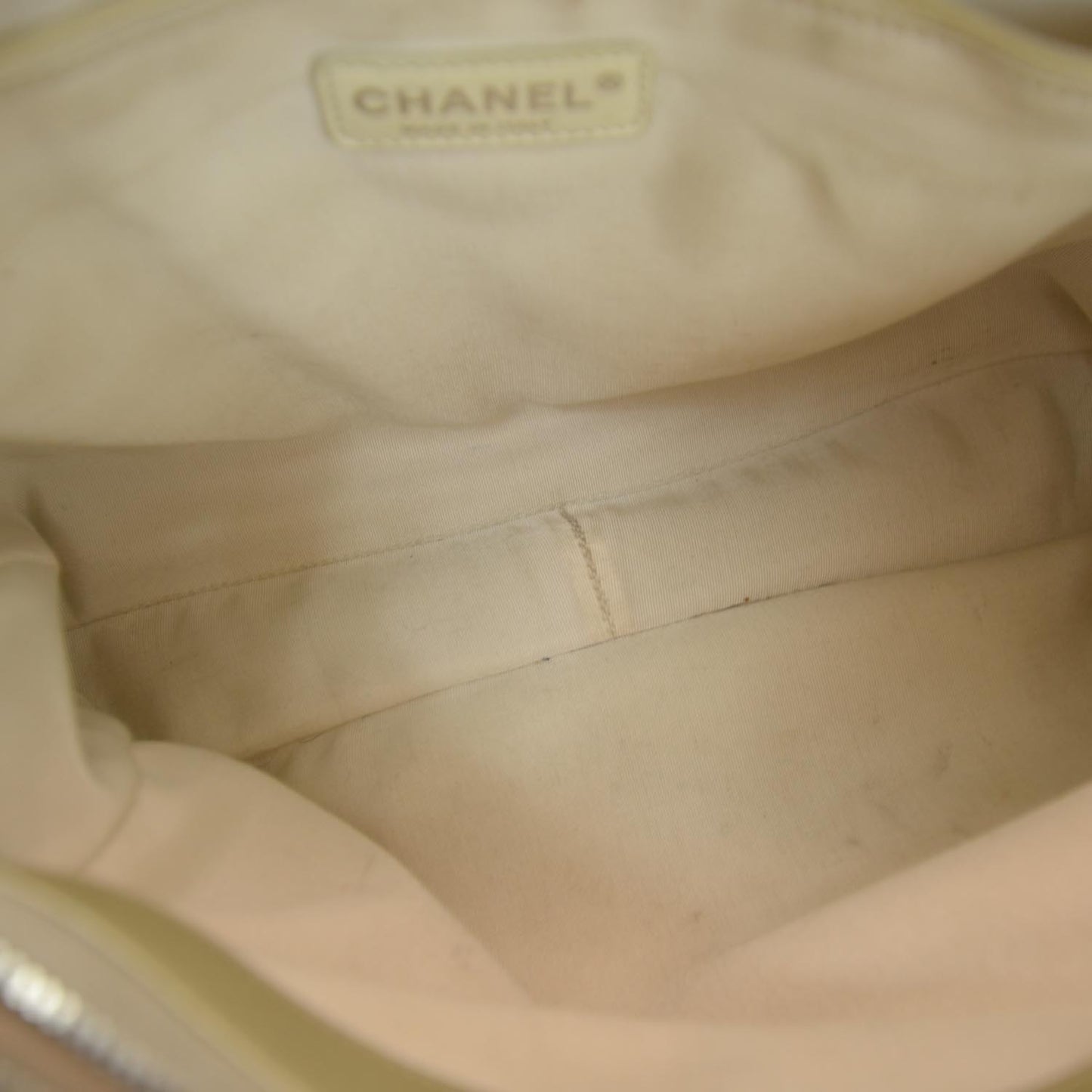 Caviar Quilted Grand Shopping Tote GST Pearl