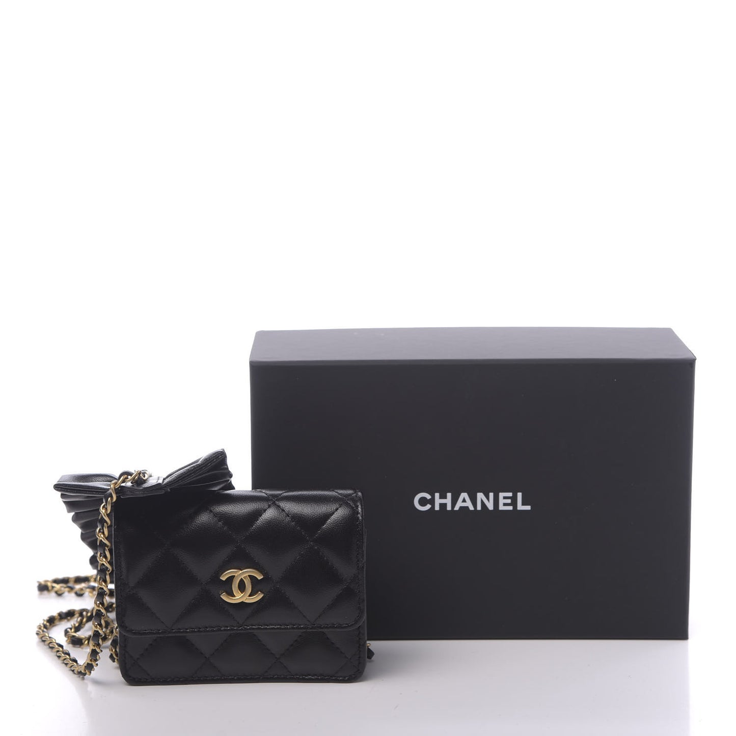 Lambskin Quilted Romance Clutch With Chain Black