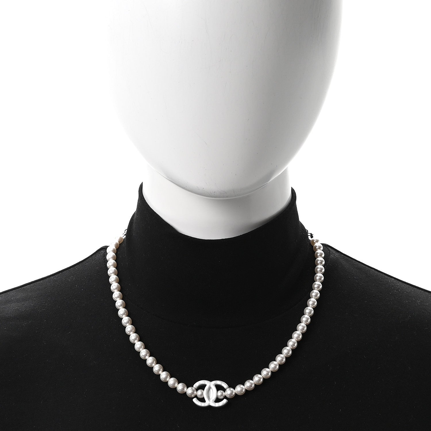 Chanel Pearl Resin CC Choker Necklace Pearly White Silver 2 of 6
