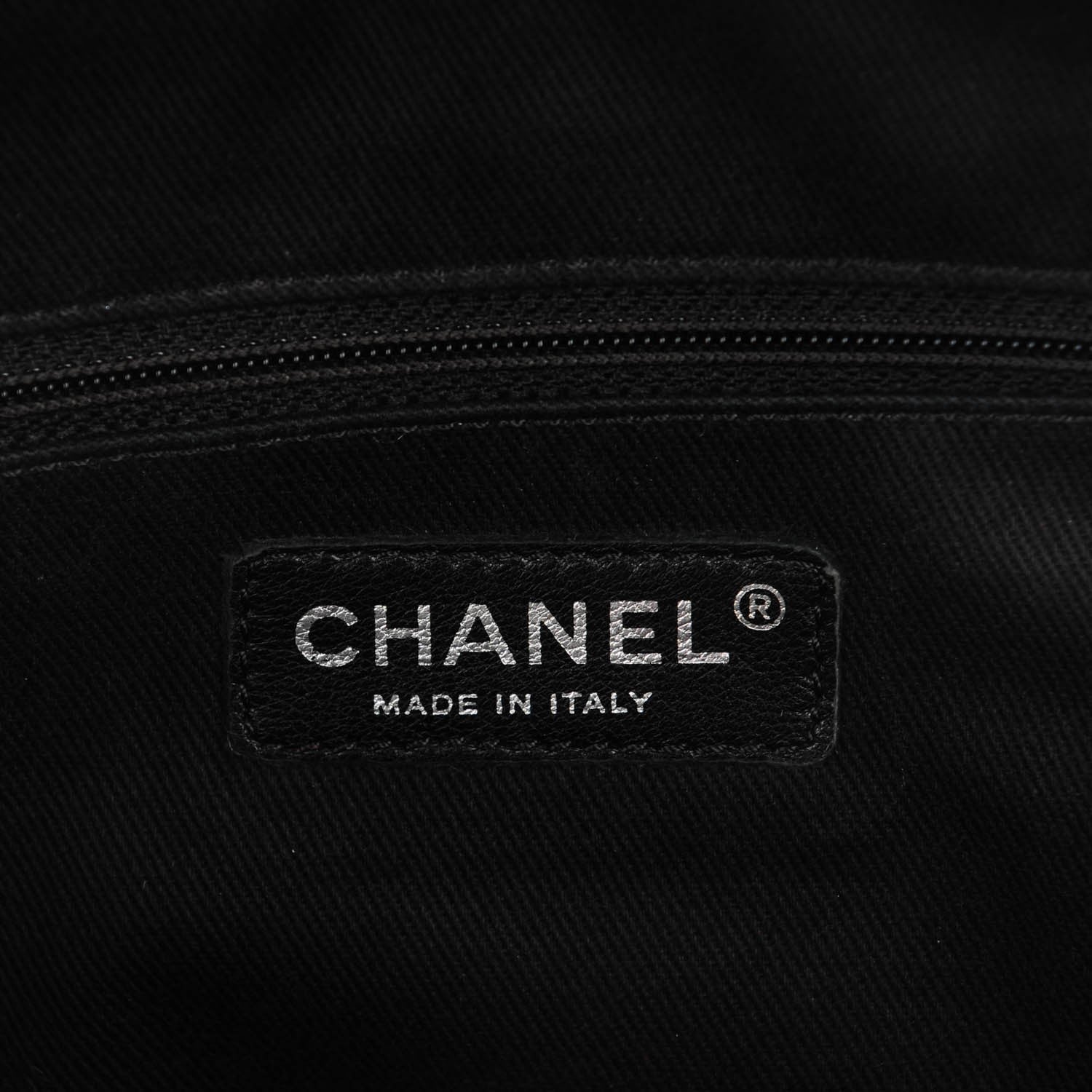 Chanel Iridescent Caviar Quilted Large Chic Flap Red 7 of 10