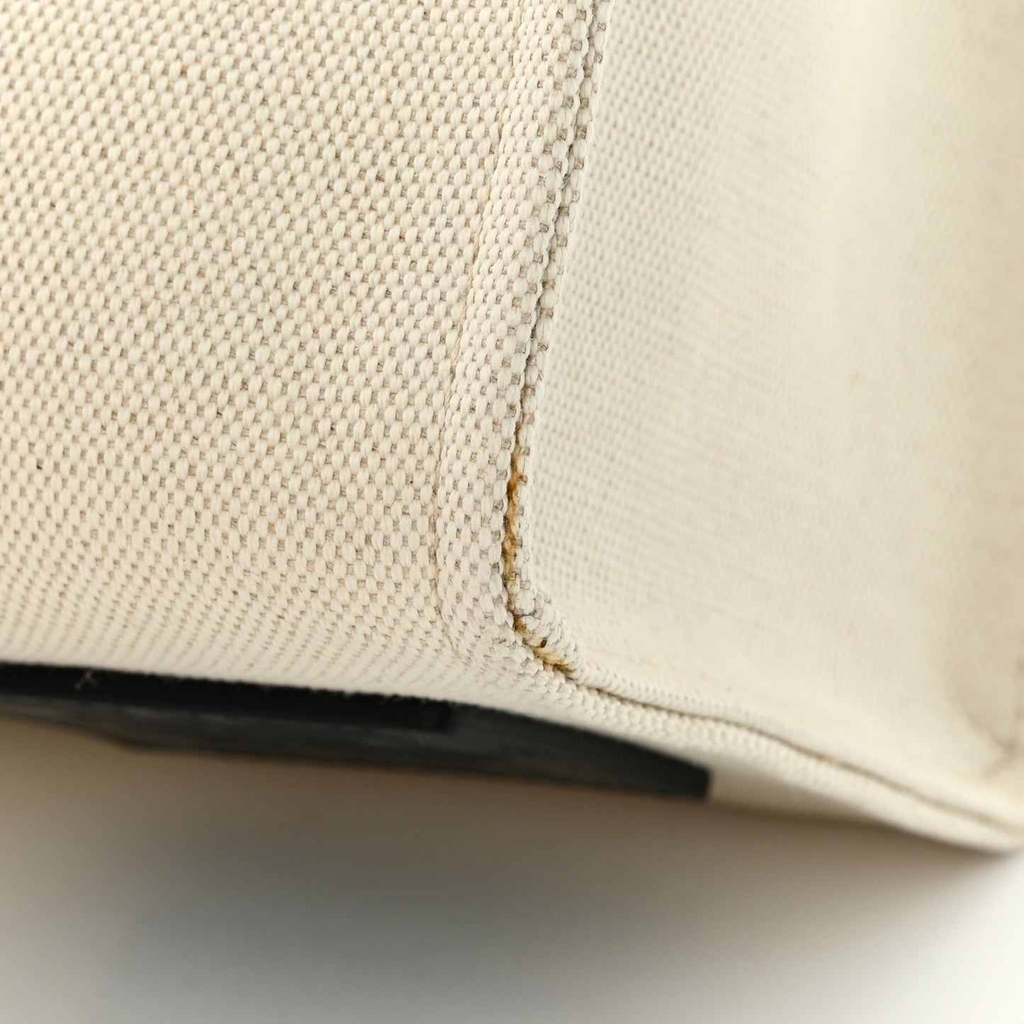 Canvas Medium Tote Beige Black