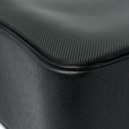 Louis Vuitton Taiga Taimyr Messenger Bag Grizzli 9 of 15