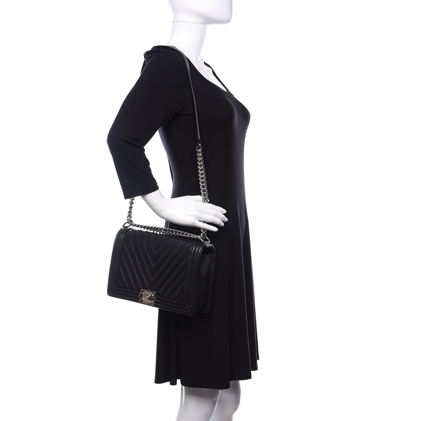 Lambskin Chevron Quilted New Medium Boy Flap Black