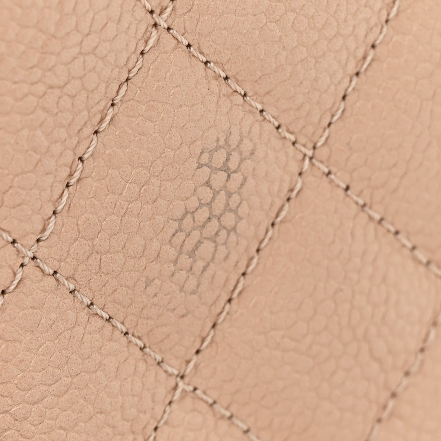 Caviar Quilted Small CC Filigree Vanity Case Beige Black