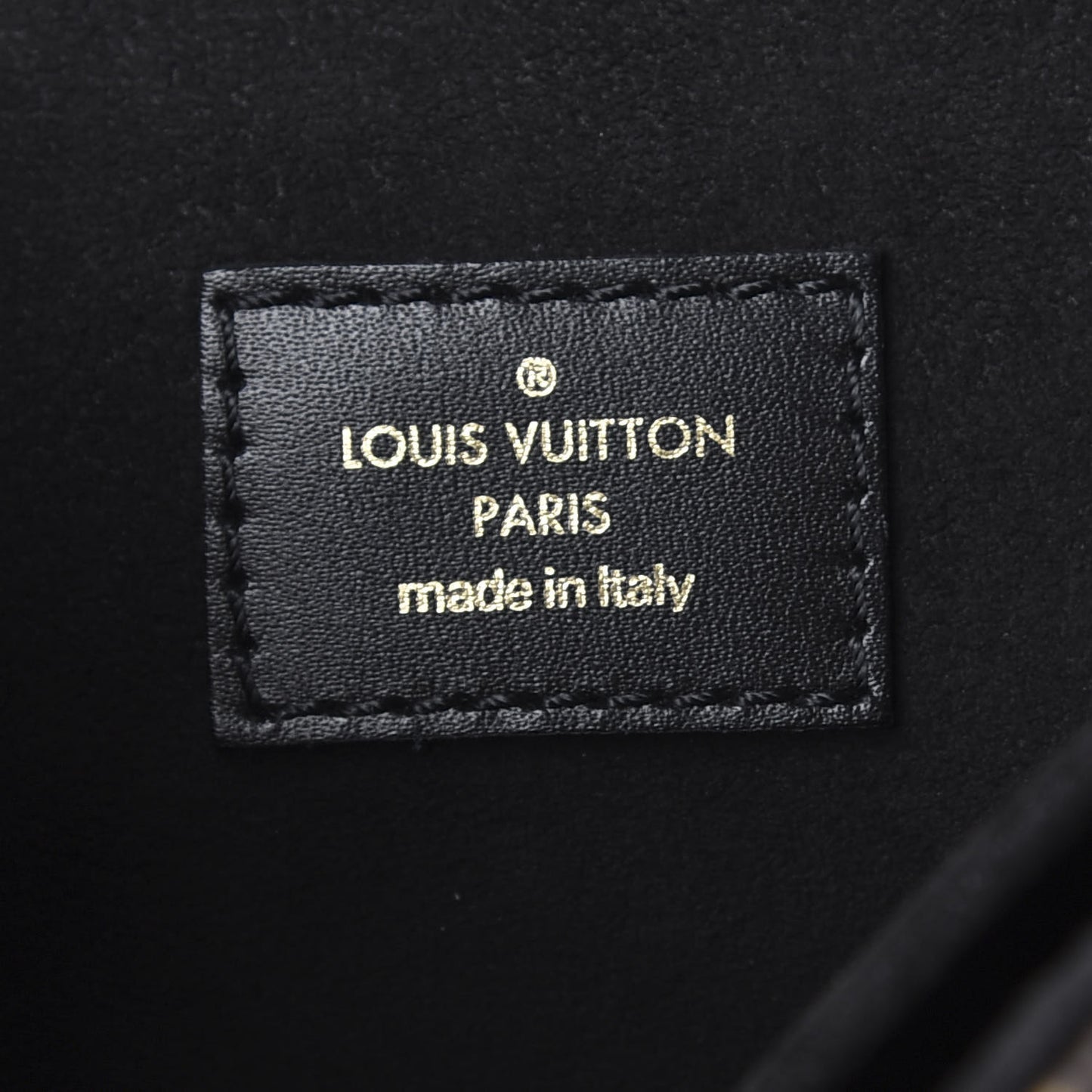 Reverse Monogram Pochette Metis
