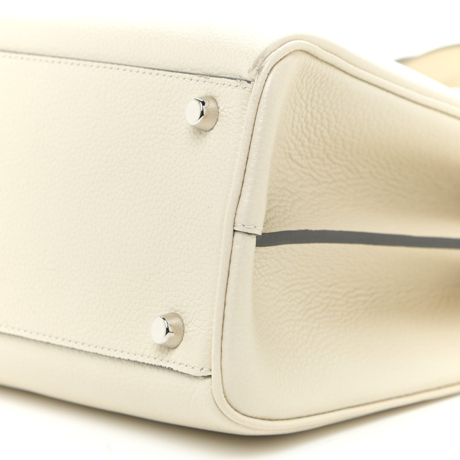 Gucci Grainy Calfskin Medium Zumi Top Handle Bag Mystic White 10 of 13