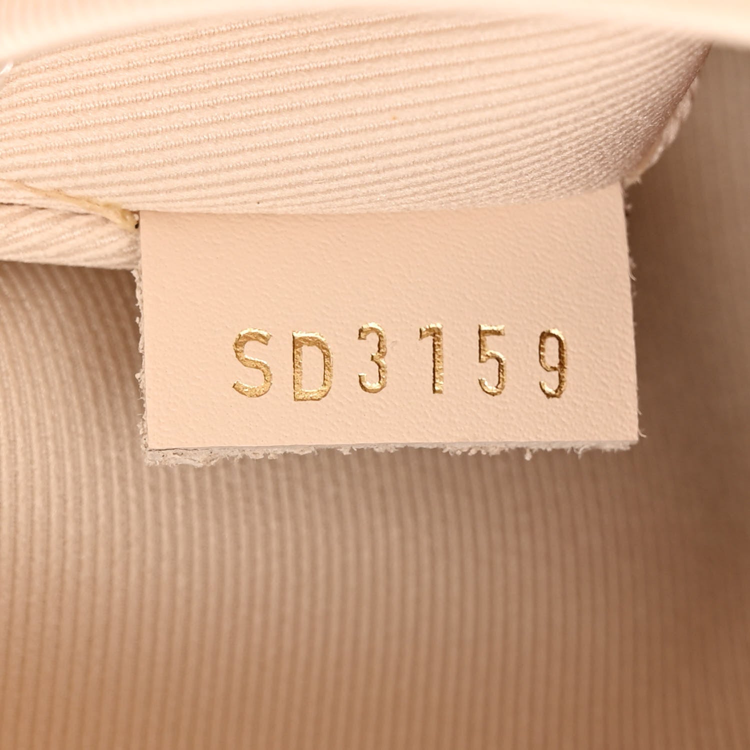Louis Vuitton Monogram Saintonge Creme 8 of 12