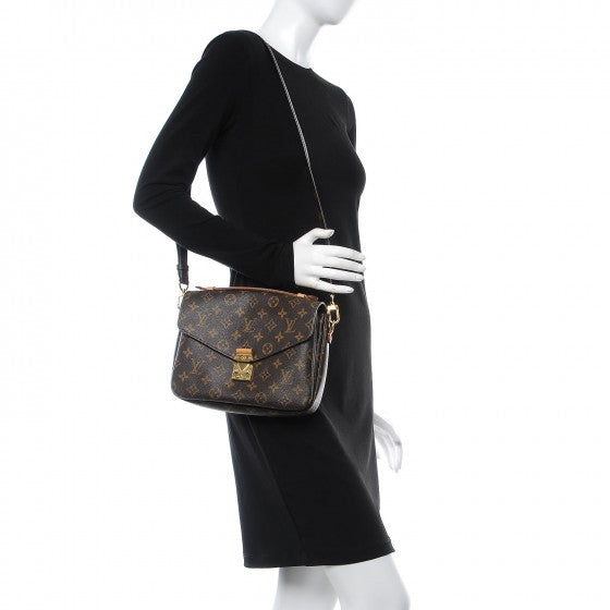 Louis Vuitton Monogram Pochette Metis 2 of 12