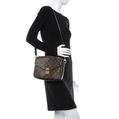 Louis Vuitton Monogram Pochette Metis 2 of 12