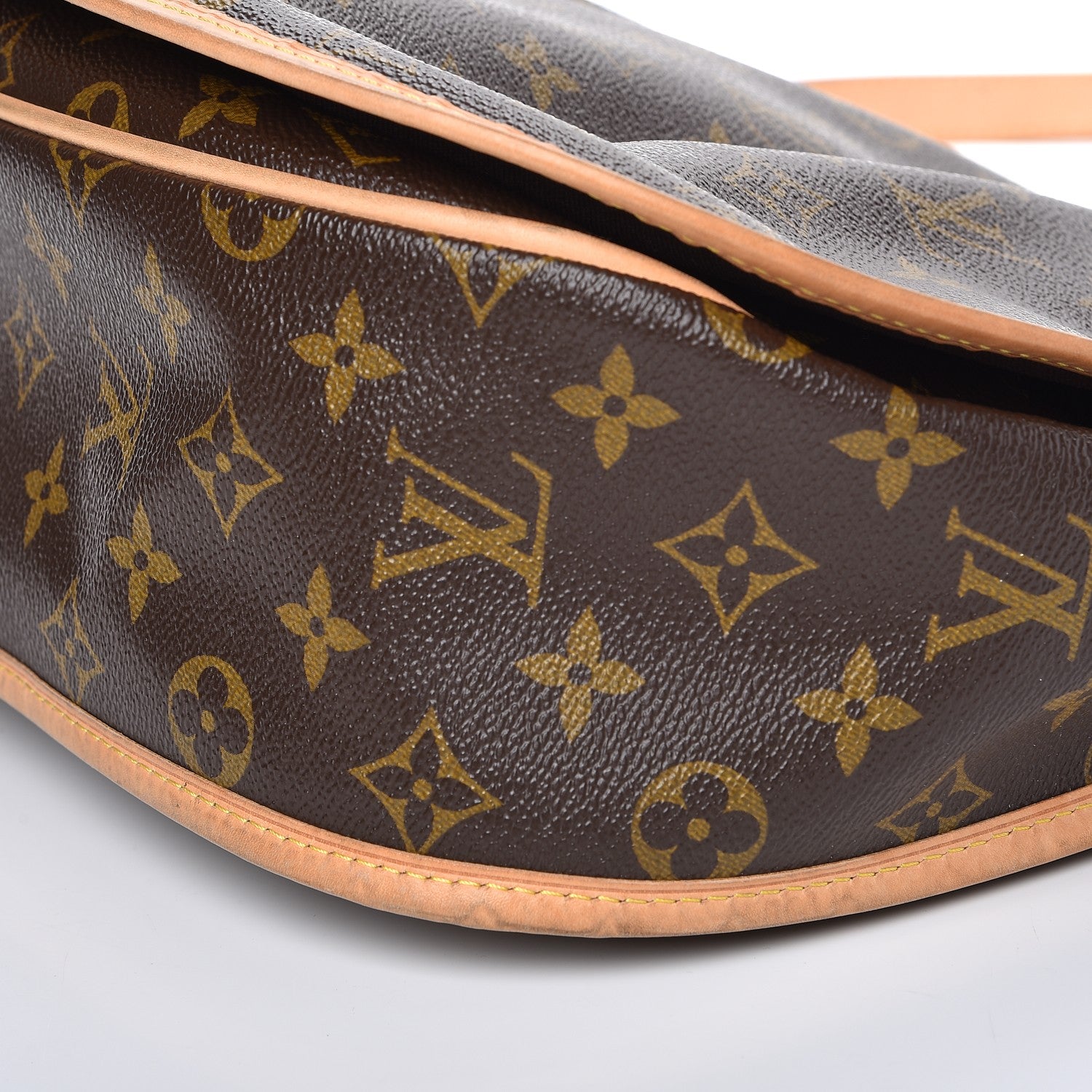 Louis Vuitton Monogram Menilmontant MM 9 of 9