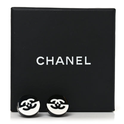 Chanel Resin CC Round Earrings White Black 5 of 5