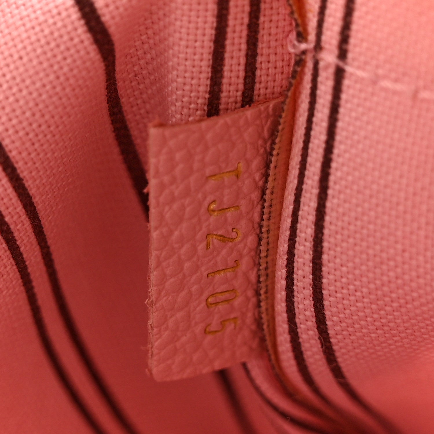 Louis Vuitton Empreinte Montaigne BB Rose Poudre 7 of 16
