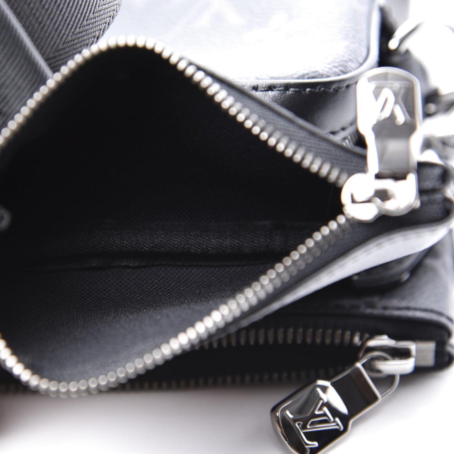 Reverse Monogram Eclipse Trio Messenger