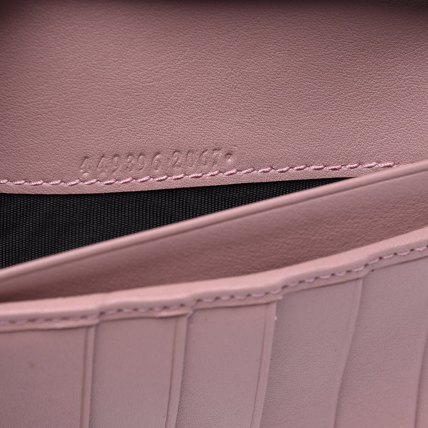 Soft Microguccissima Continental Wallet Soft Pink