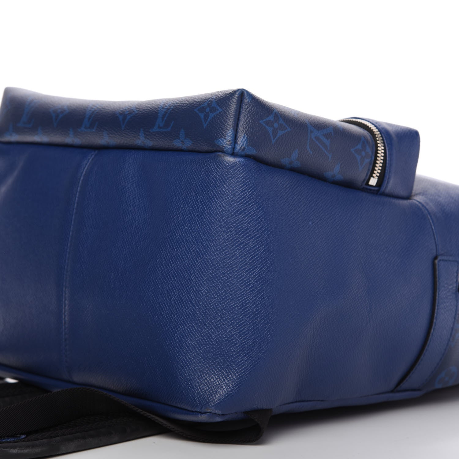 Louis Vuitton Taiga Monogram Discovery Backpack PM Cobalt 7 of 10