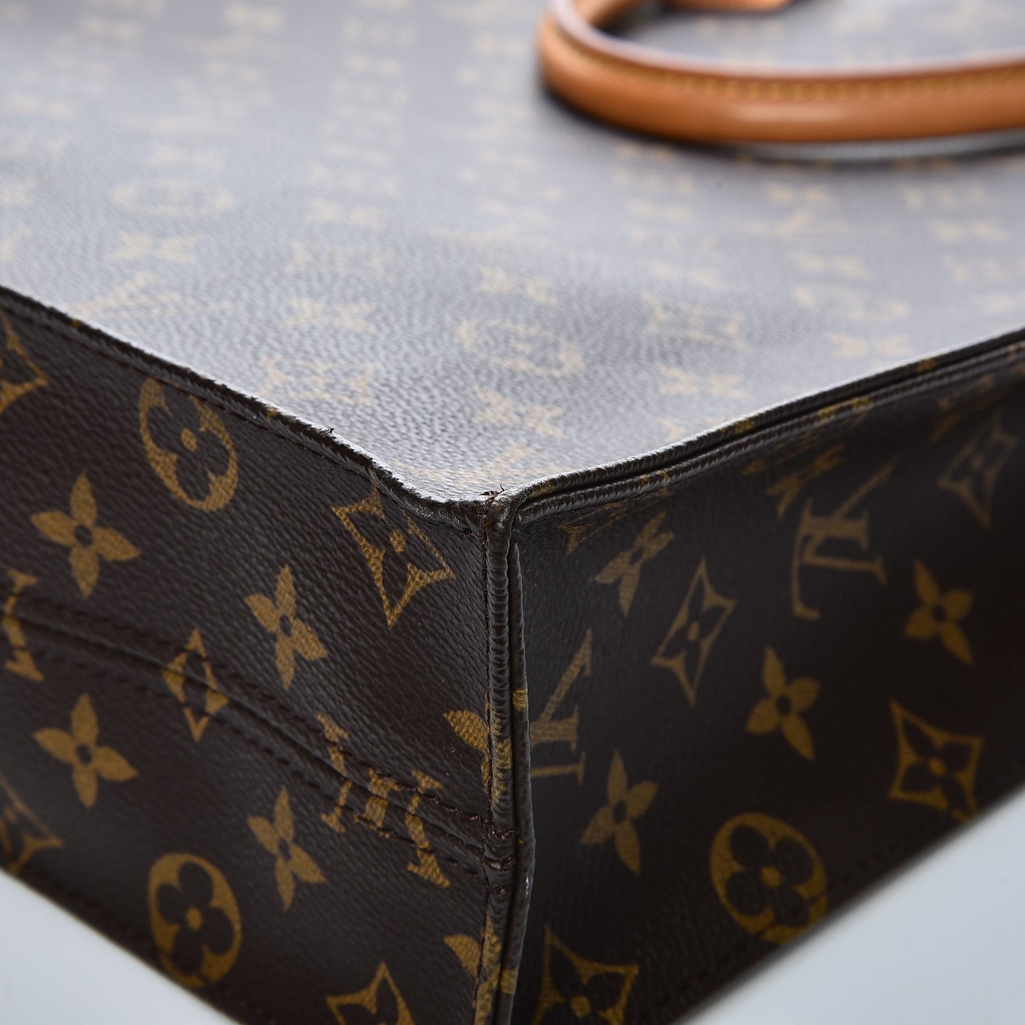 Monogram Sac Plat