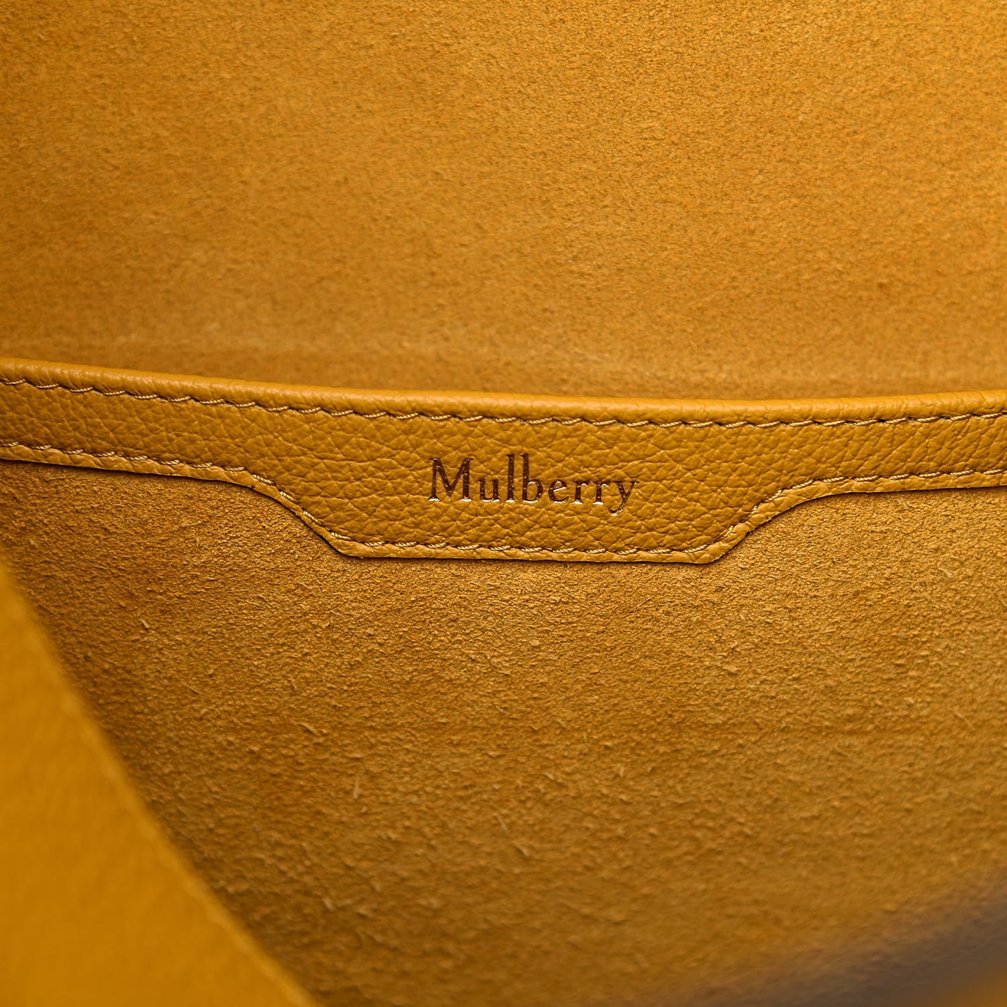 Small Classic Grain Calfskin Leighton Deep Amber