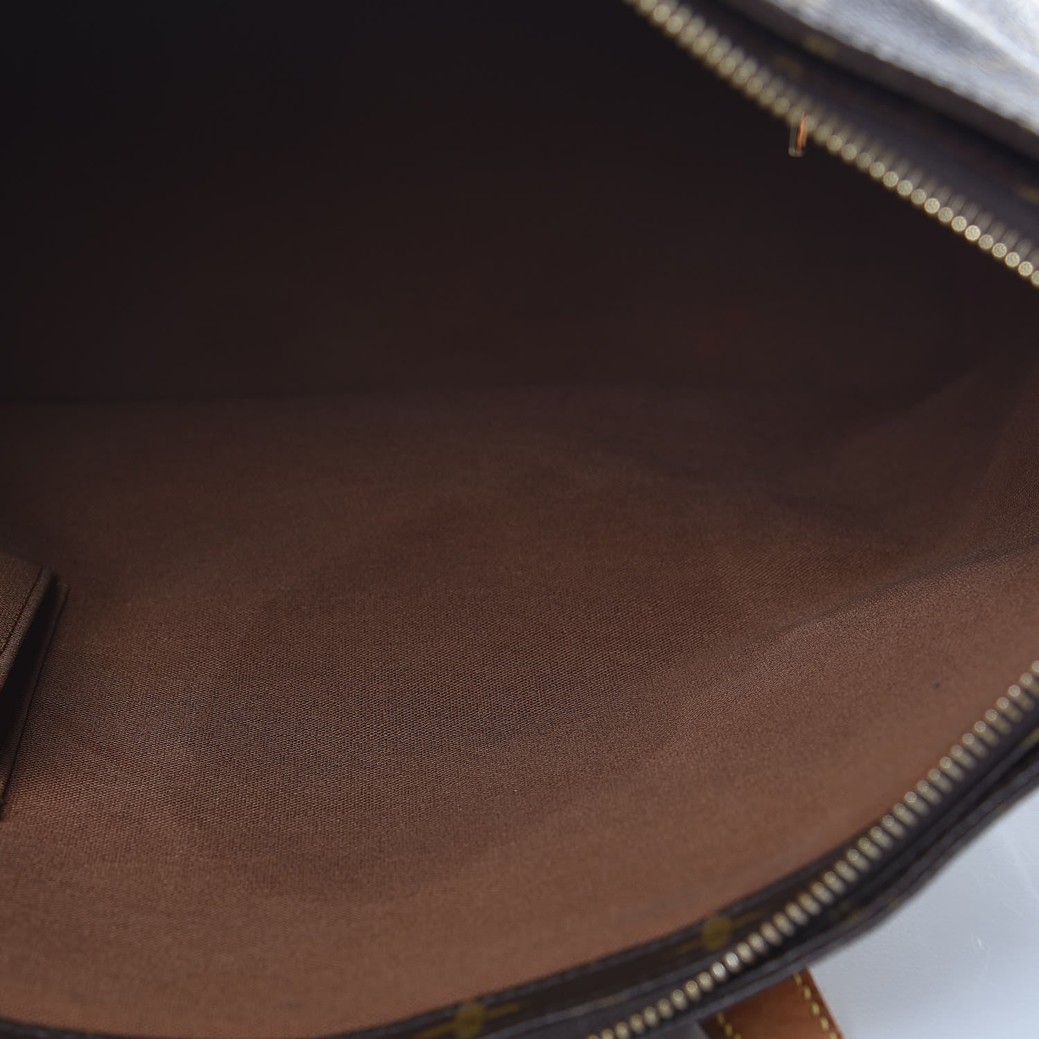 Louis Vuitton Monogram Cabas Mezzo 8 of 17