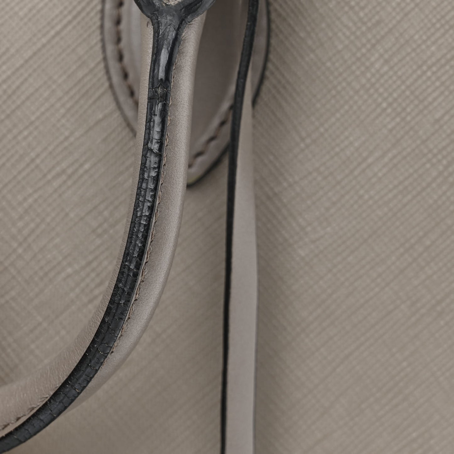 Saffiano Soft Calfskin Zippered Tote Marmo