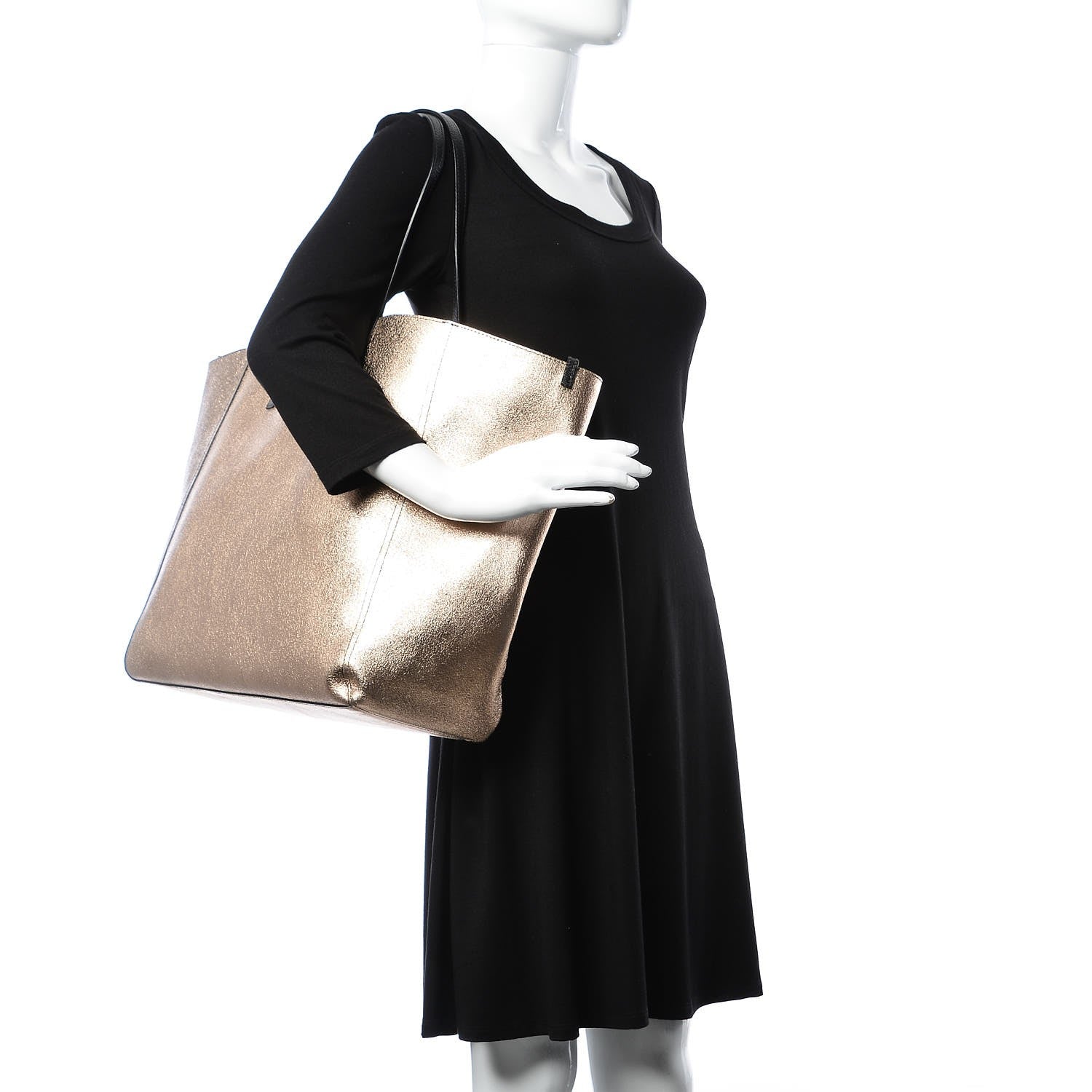 MCM Grained Calfskin Large Reversible Wandel Tote Black 2 of 12